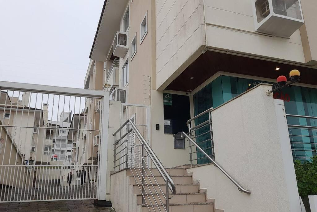 Apartamento A 200M Da Praia Ingleses, Predio Com Piscina Флорианополис Экстерьер фото